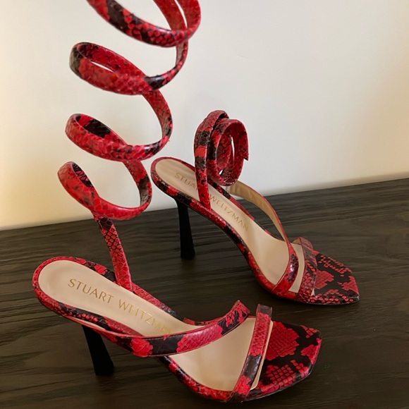 Stuart Weitzman size 8 up the leg snakeskin heels! - Picture 1 of 1